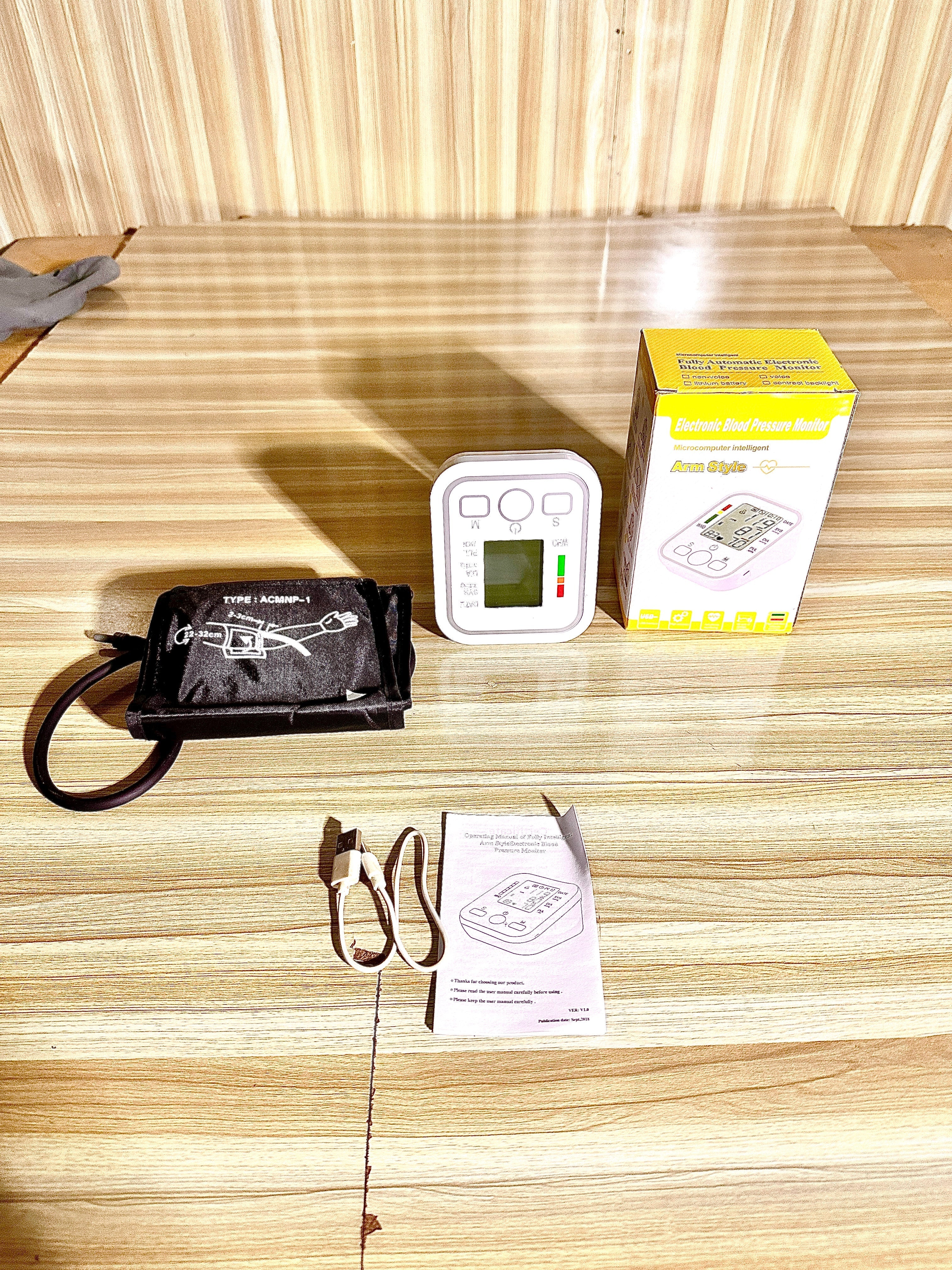 Fully automatic blood pressure monitor