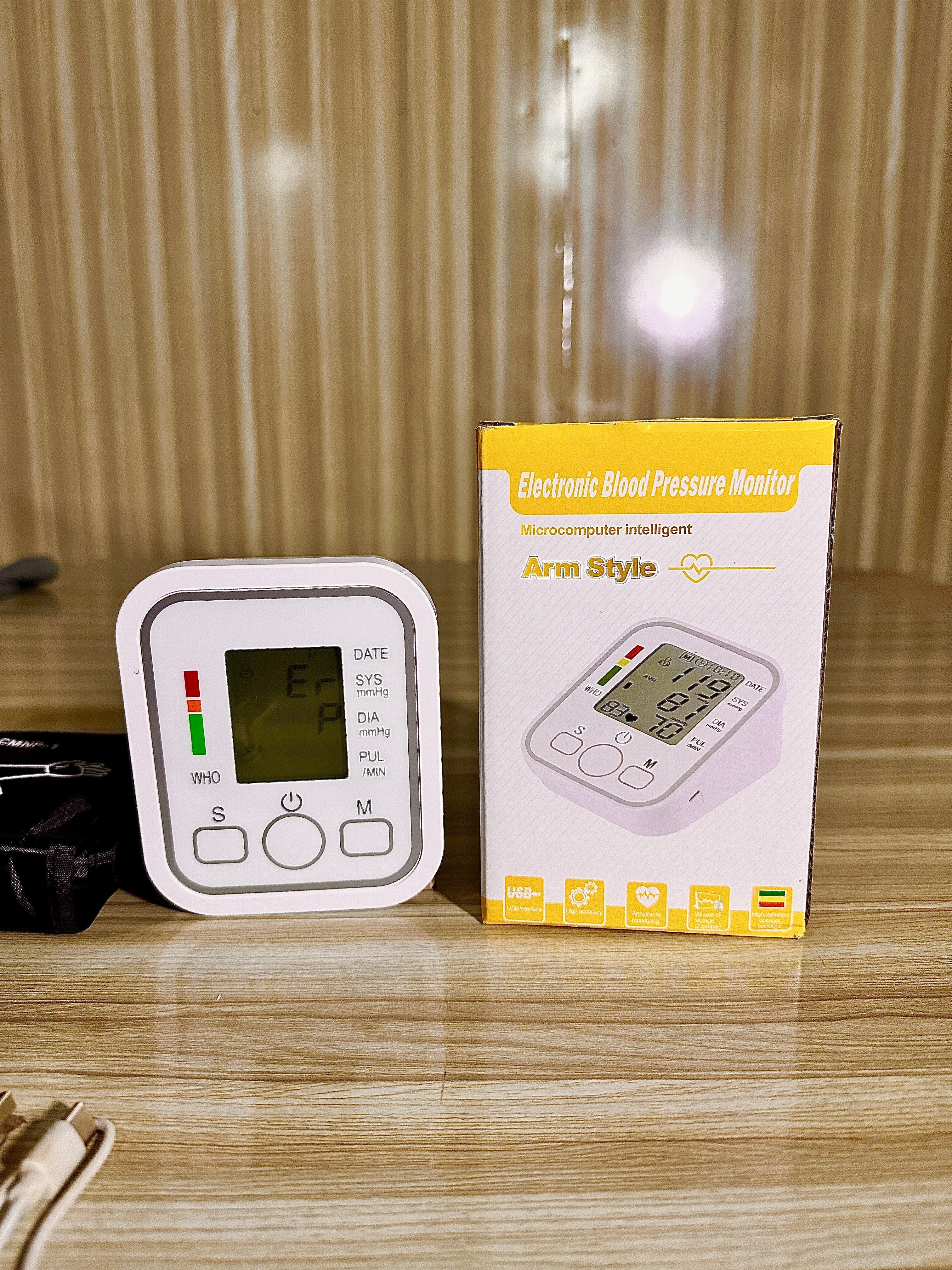 Fully automatic blood pressure monitor